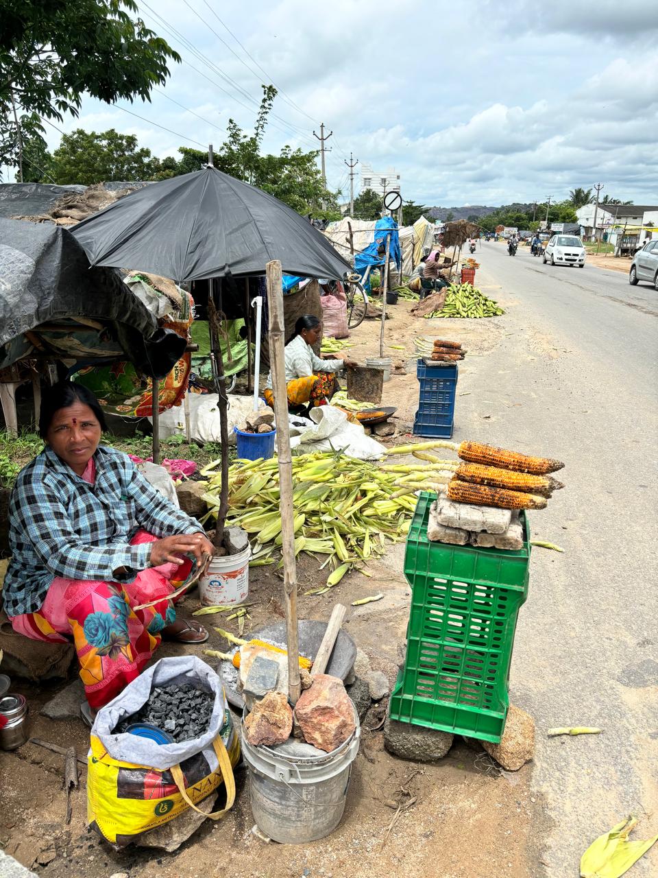 Nizamabad: Roasted corn cobs, boiled kernels turn ubiquitous