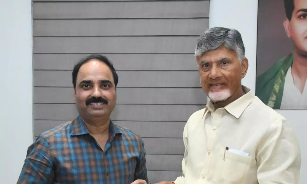 Naidu Greets People on Krishna Janmashtami Festival