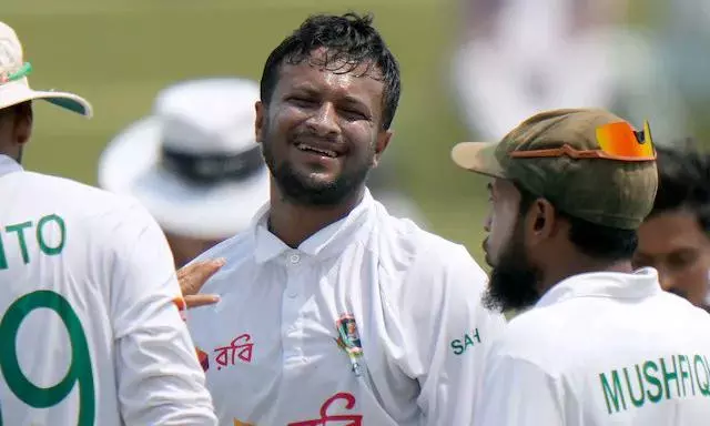 Bangladesh players rally behind murder accused teammate Shakib Al Hasan