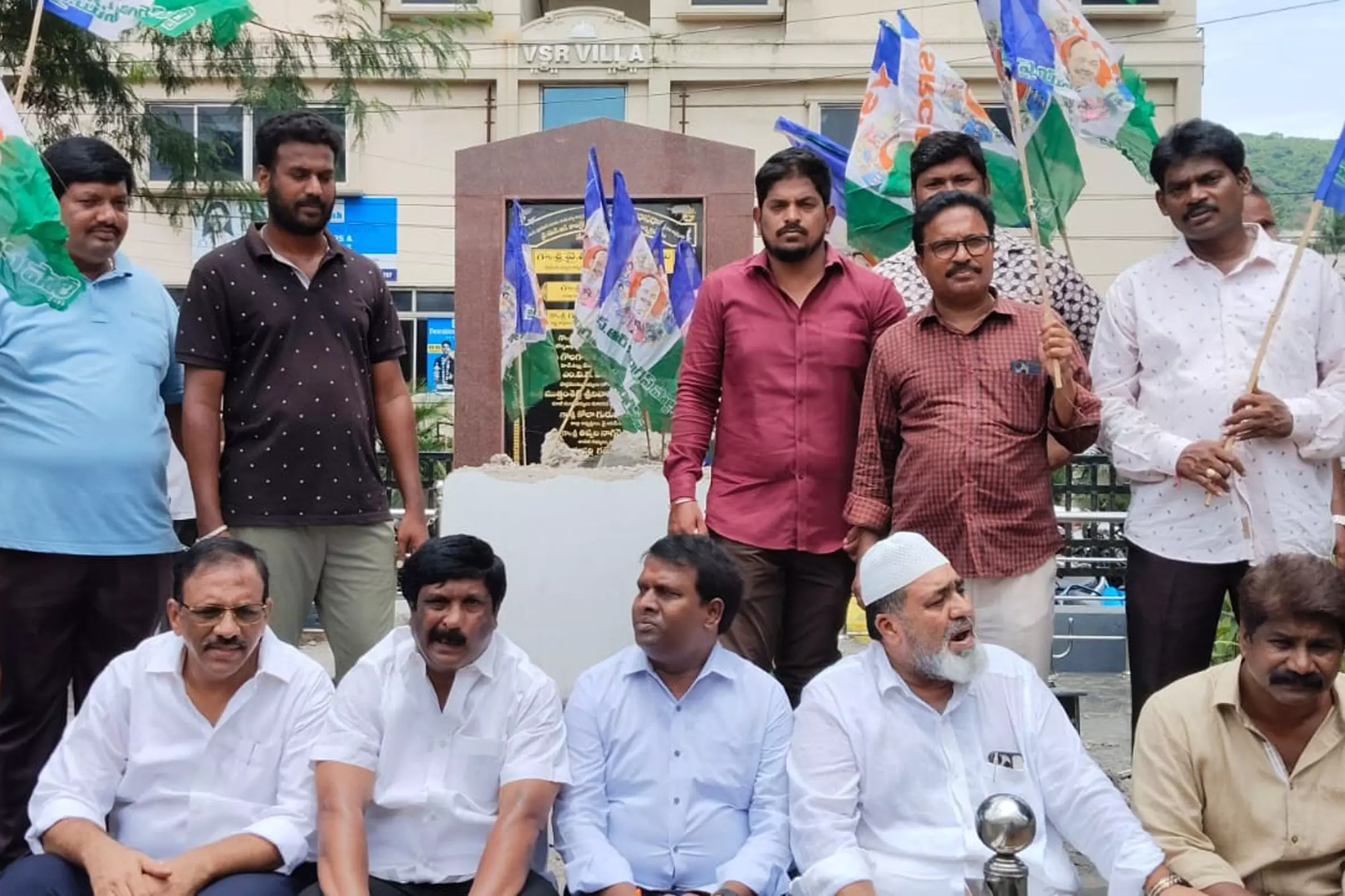 YSRC men protest as GVMC demolishes YSR statue