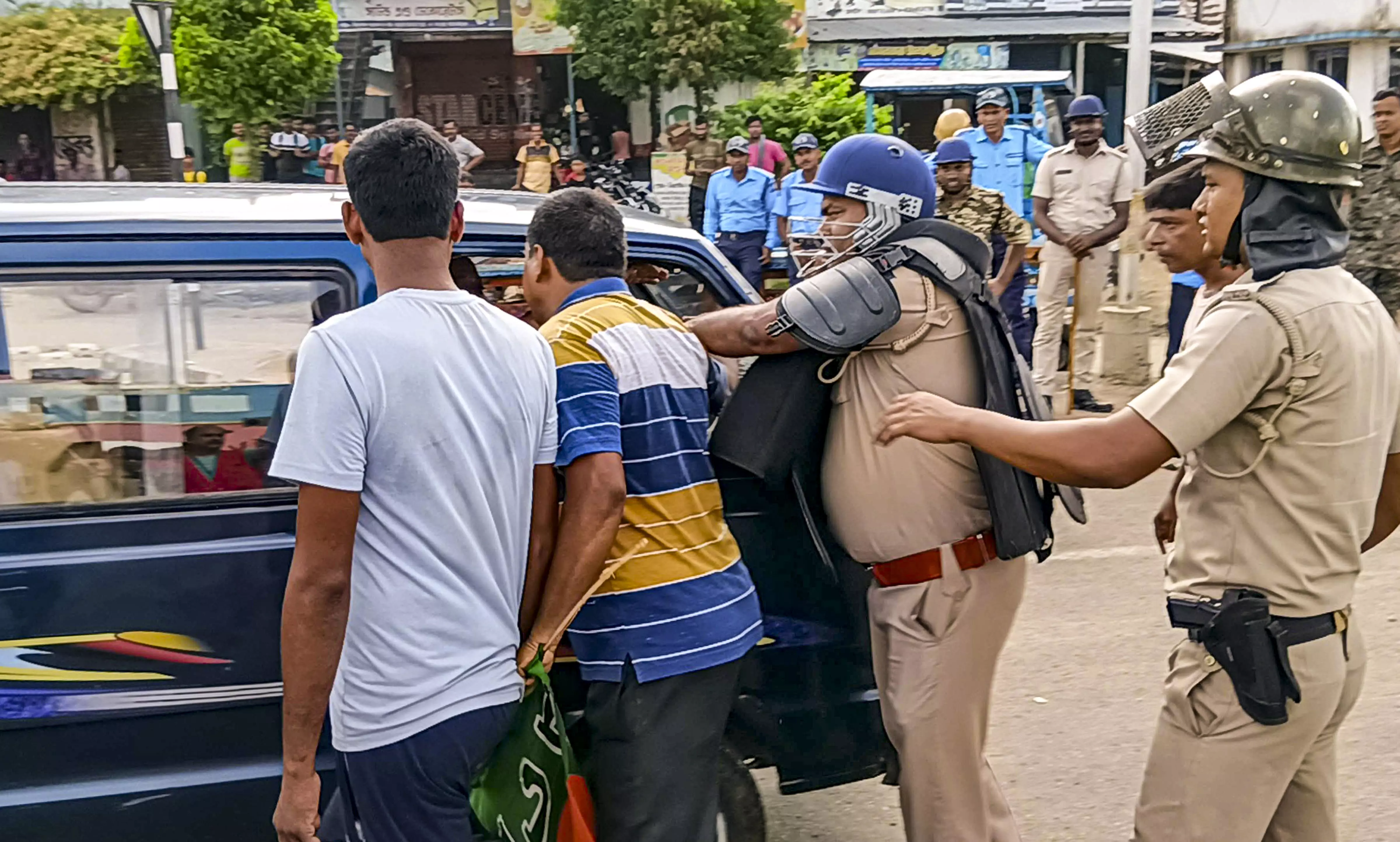 BJPs 12-hour shutdown partially affects life in West Bengal