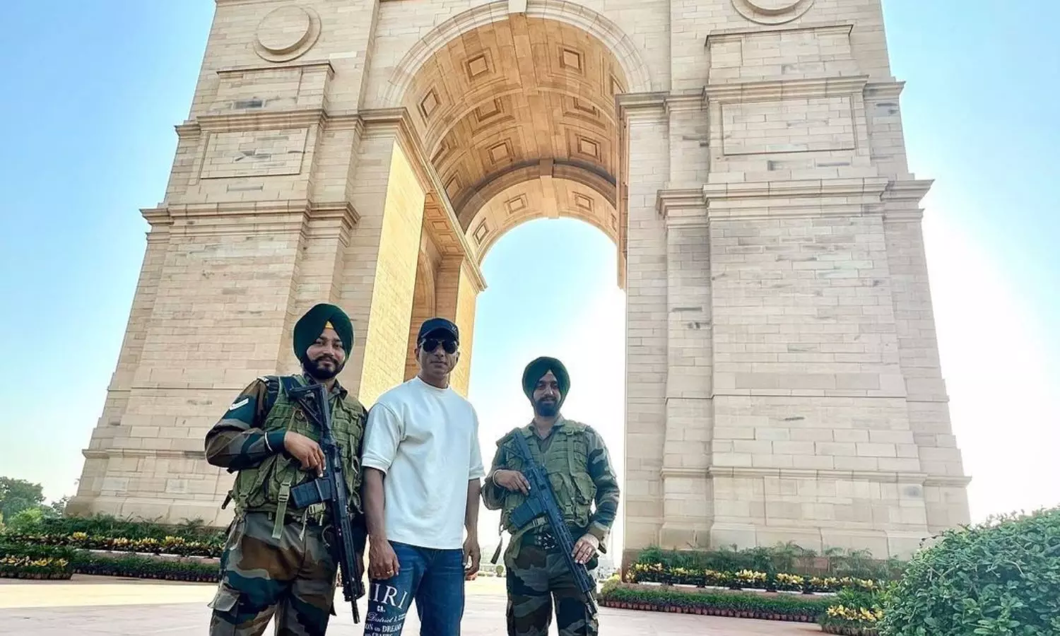 Sonu Sood’s BTS pic Ft. Indian Army from Fateh