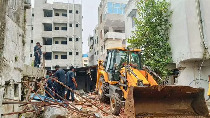 Hyderabad: HYDRAA demolishes illegal structures in Ramnagar