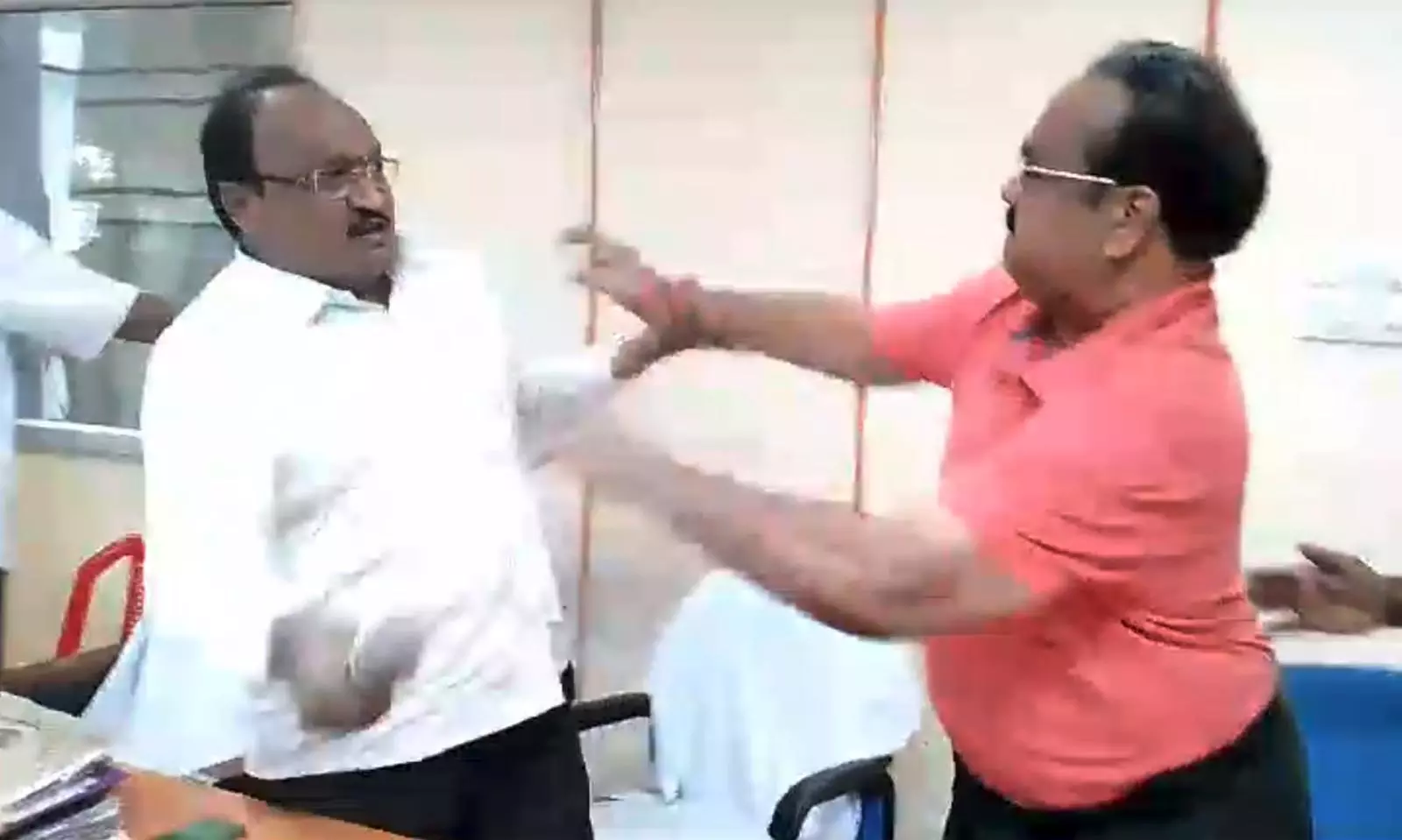 Pithapuram Municipal Chief, DEE Clash at Council Meeting; DEE Suspended