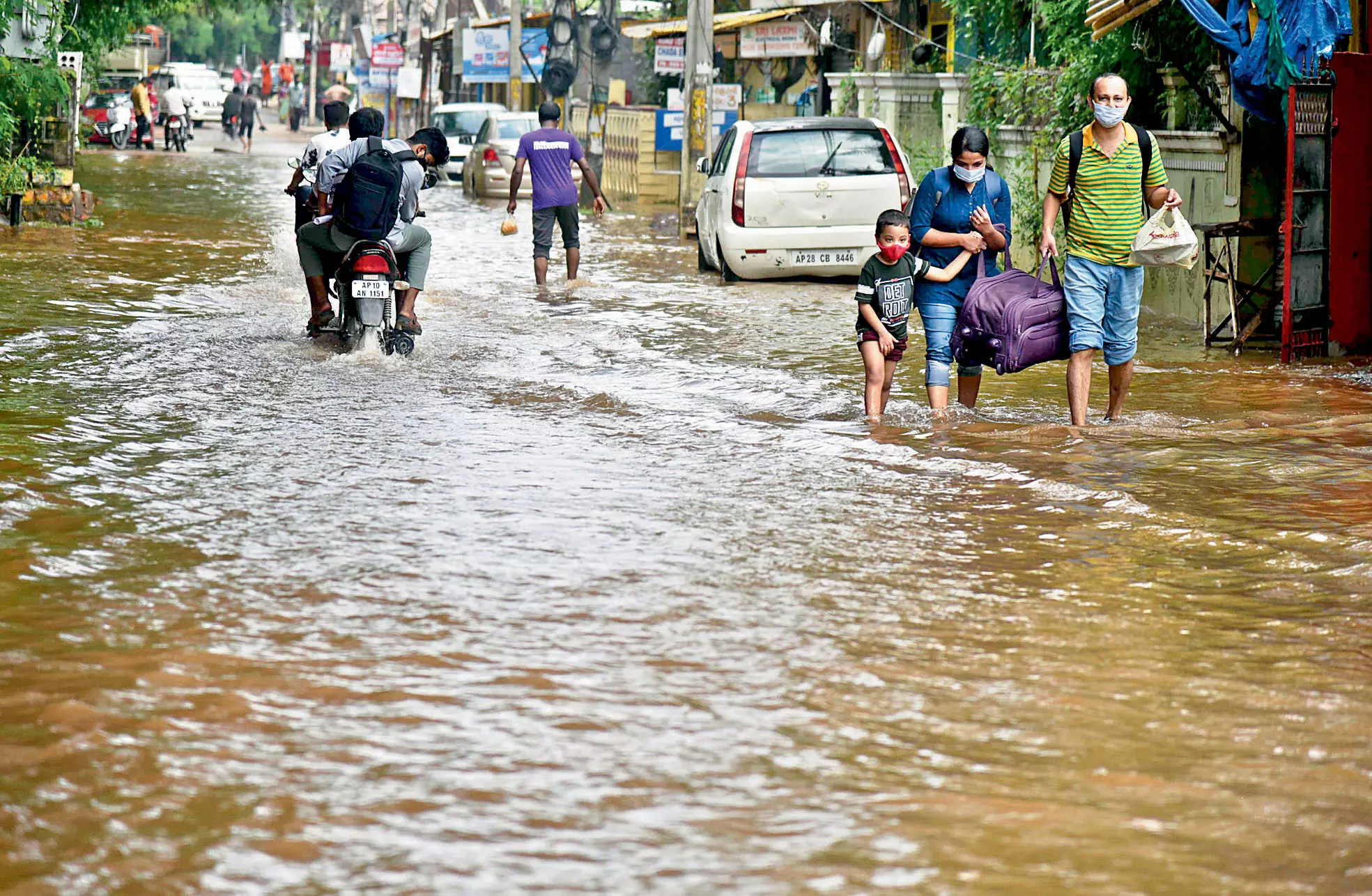 Control Rooms Set Up at Collectorates for Rain Relief