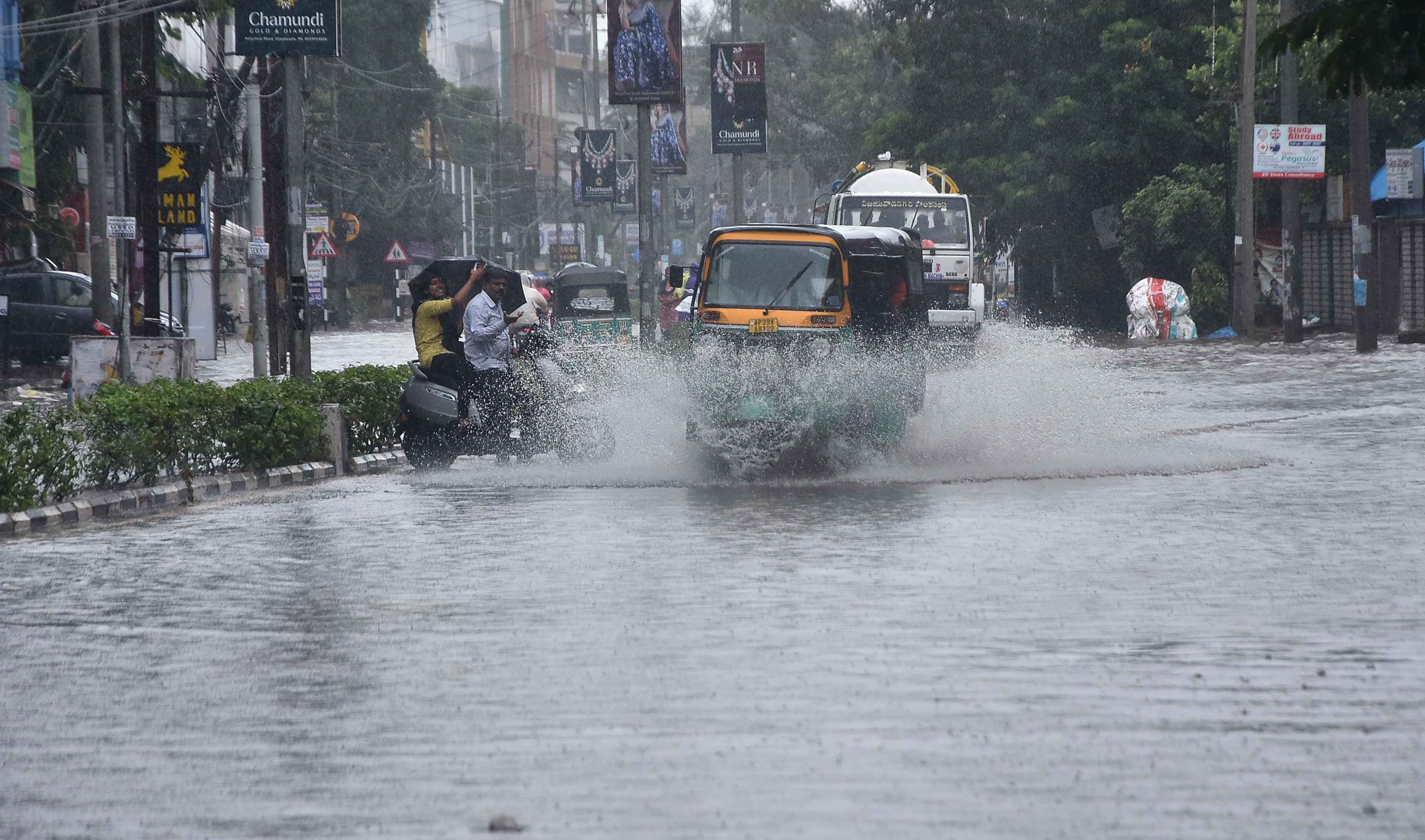 Schools shut amid heavy rain forecast in Tamil Nadu