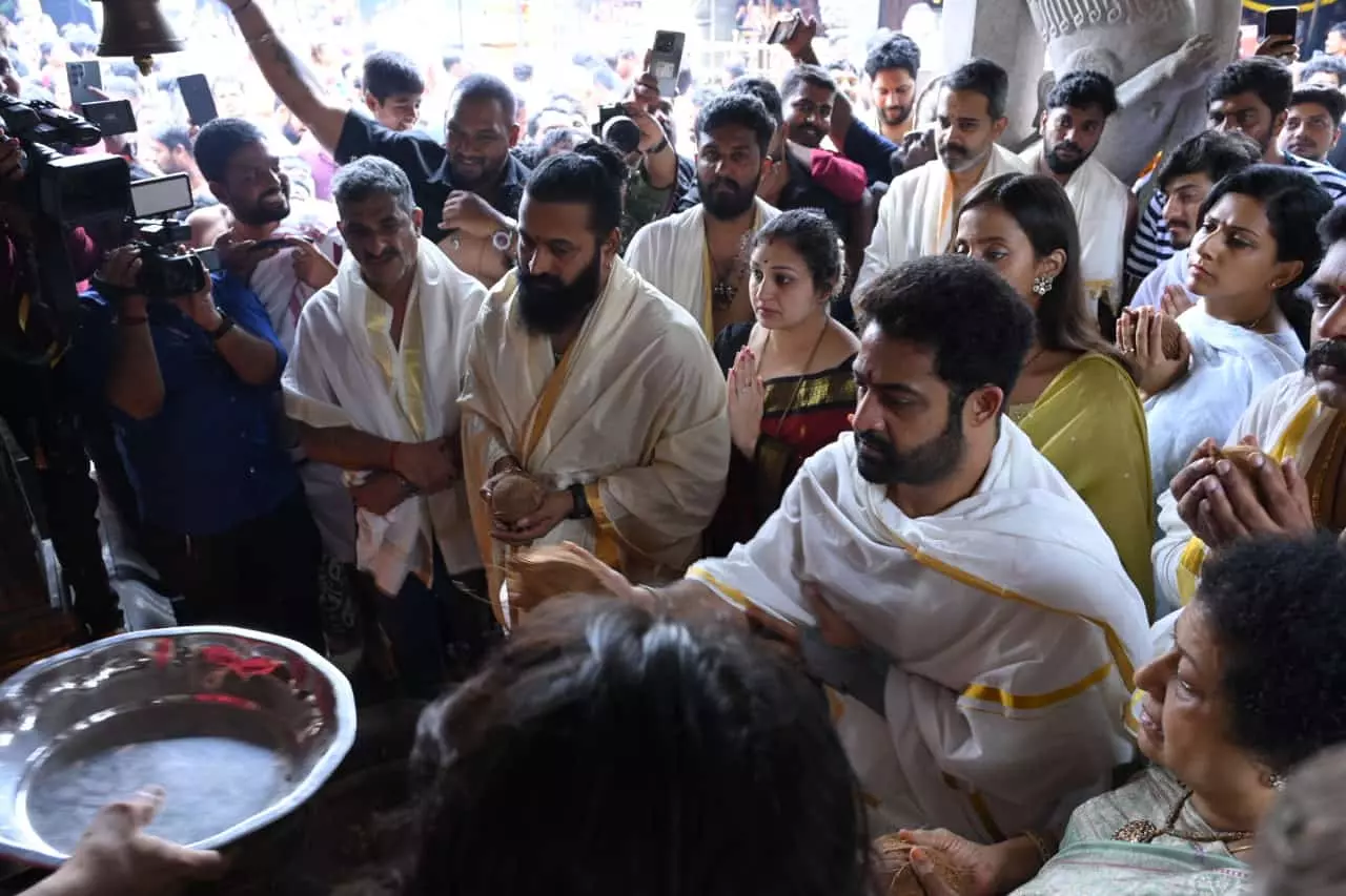 Jr NTR Visits Kollur Temple