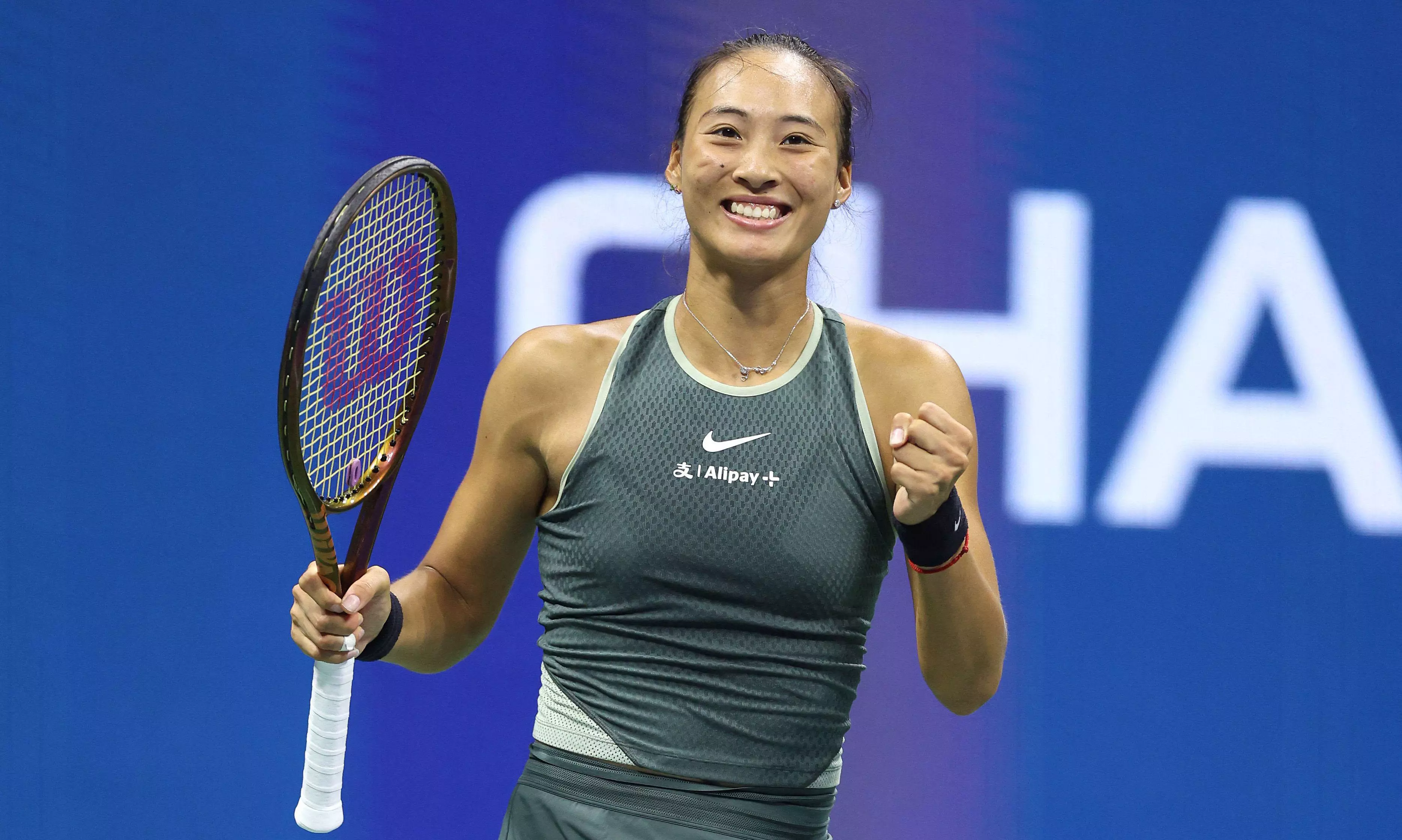 US Open: Zheng into quarter-final after beating Donna Vekic