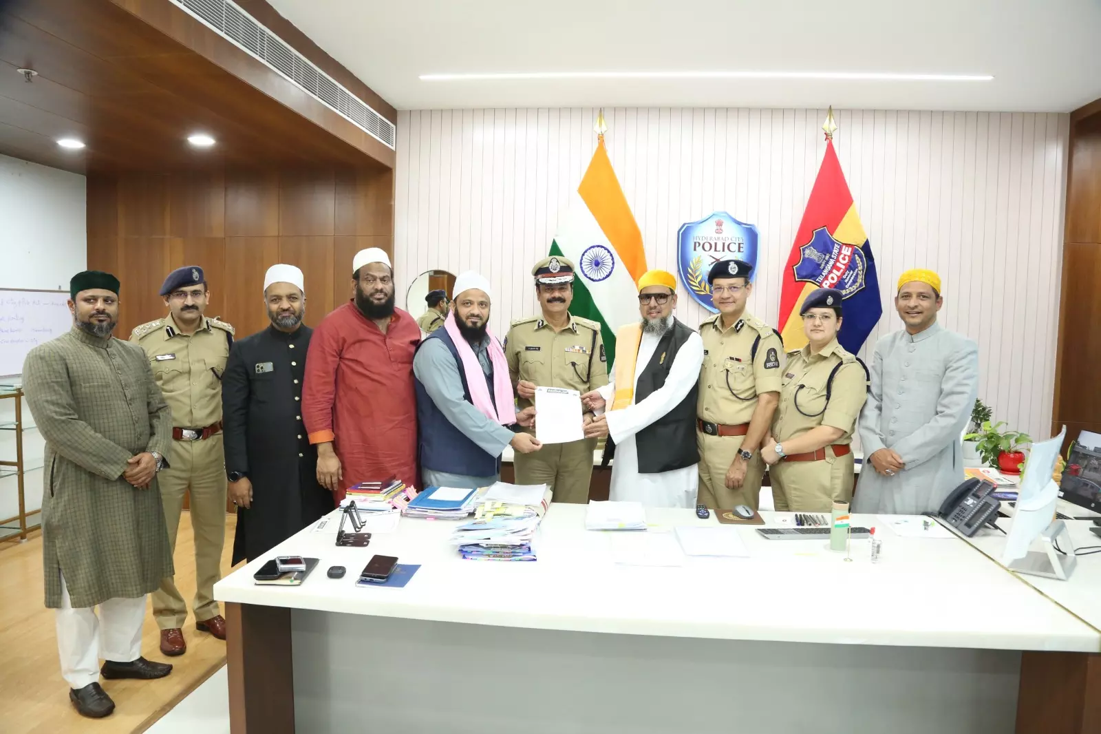 Police Commissioner Sreenivasa Reddy Meets Markazi Milad-Juloos Committee Ahead of Milad-Un-Nabi