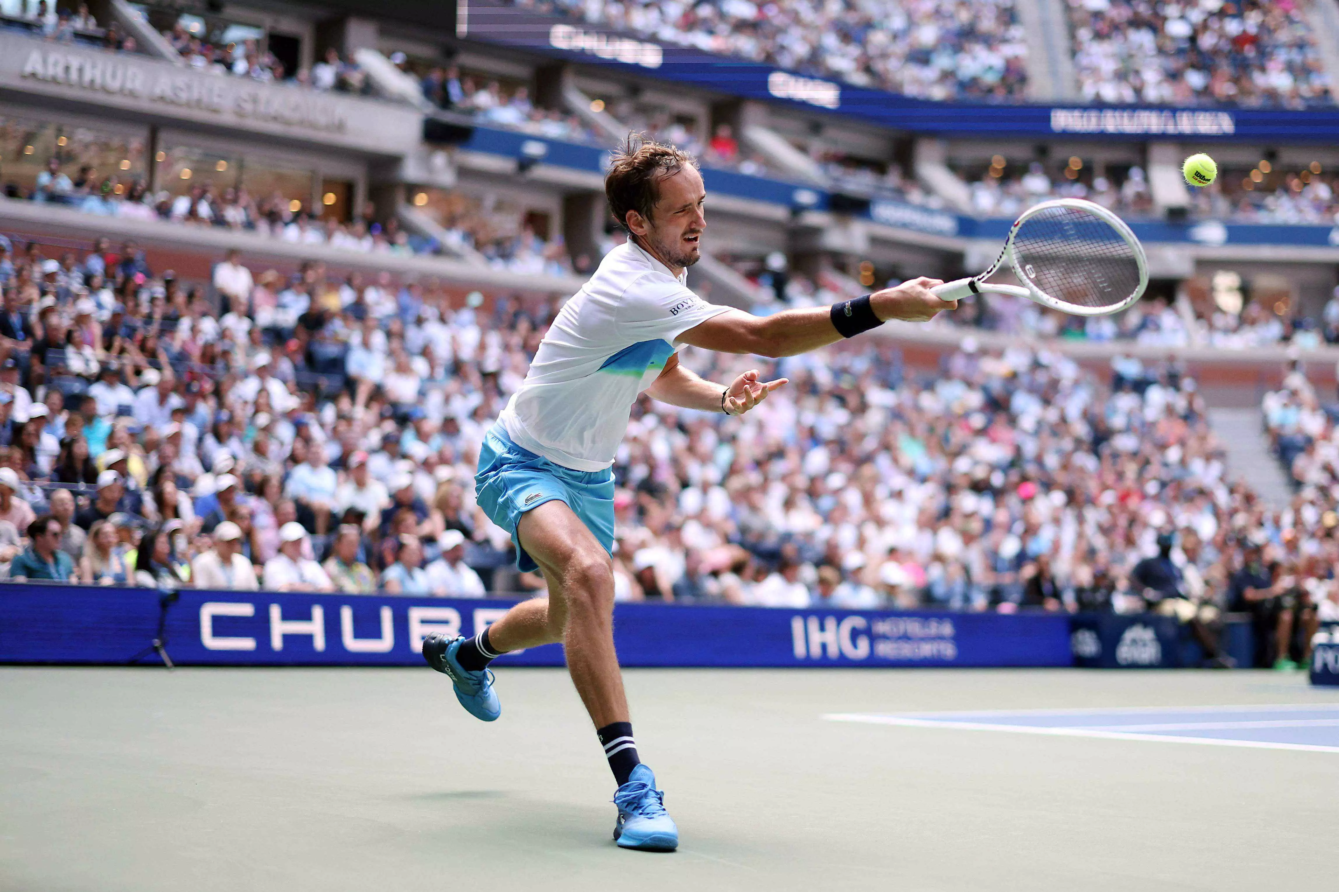 US Open: Daniil Medvedev reaches quarterfinal after beating Nuno Borges