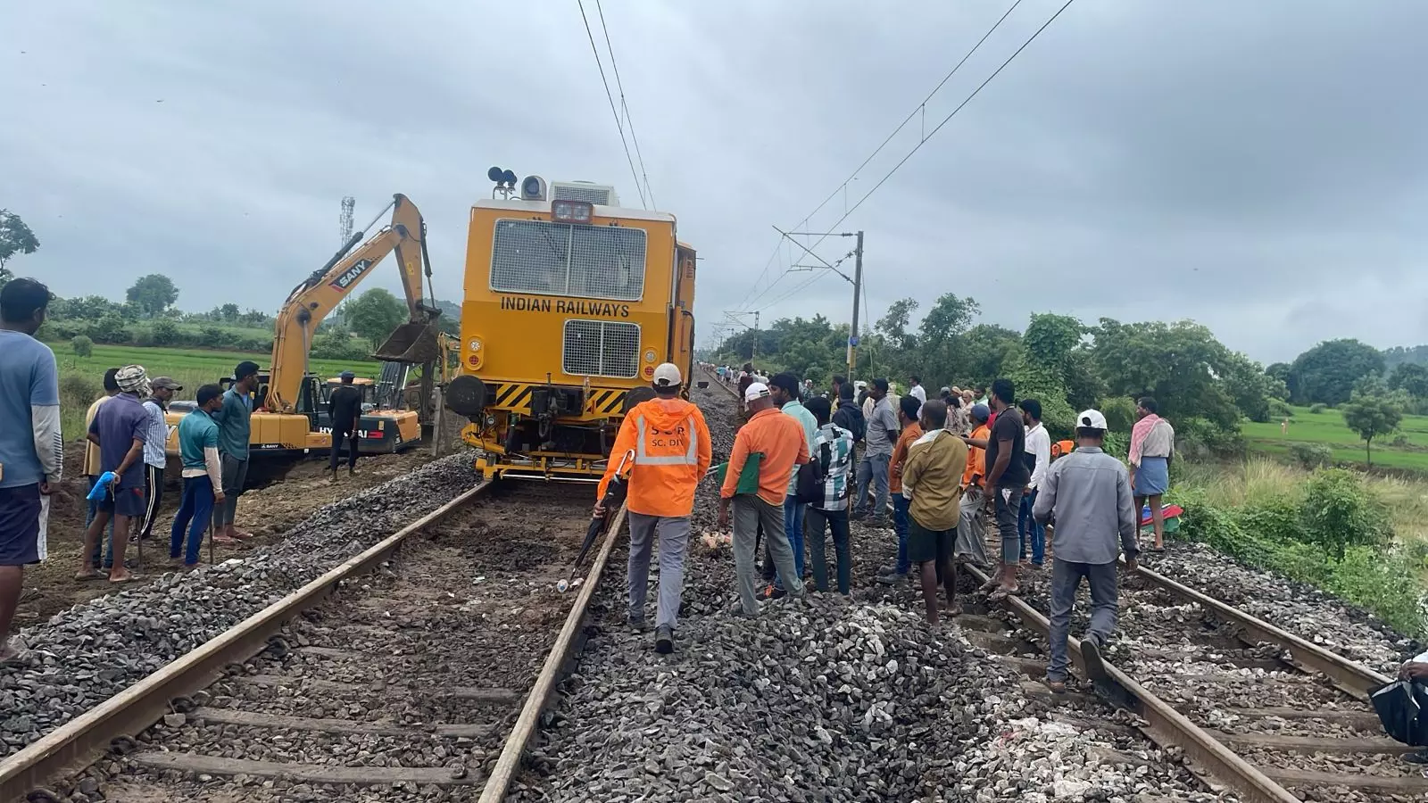 Vijayawada-Hyderabad Train Services Resumed