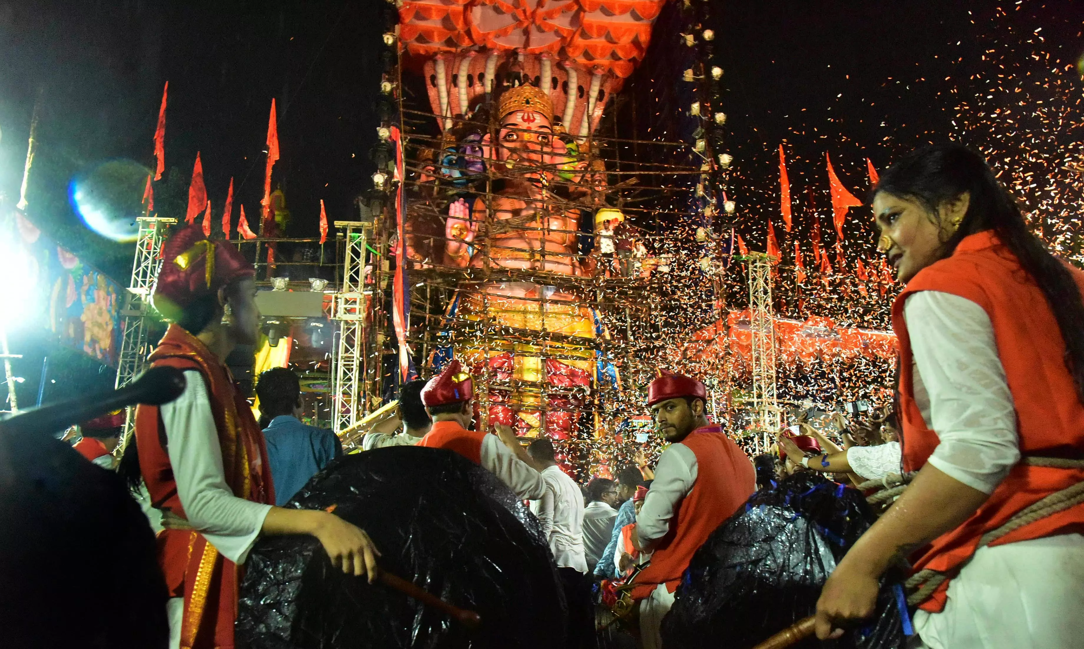 Rain No Obstacle for Ganeshas Across Hyderabad