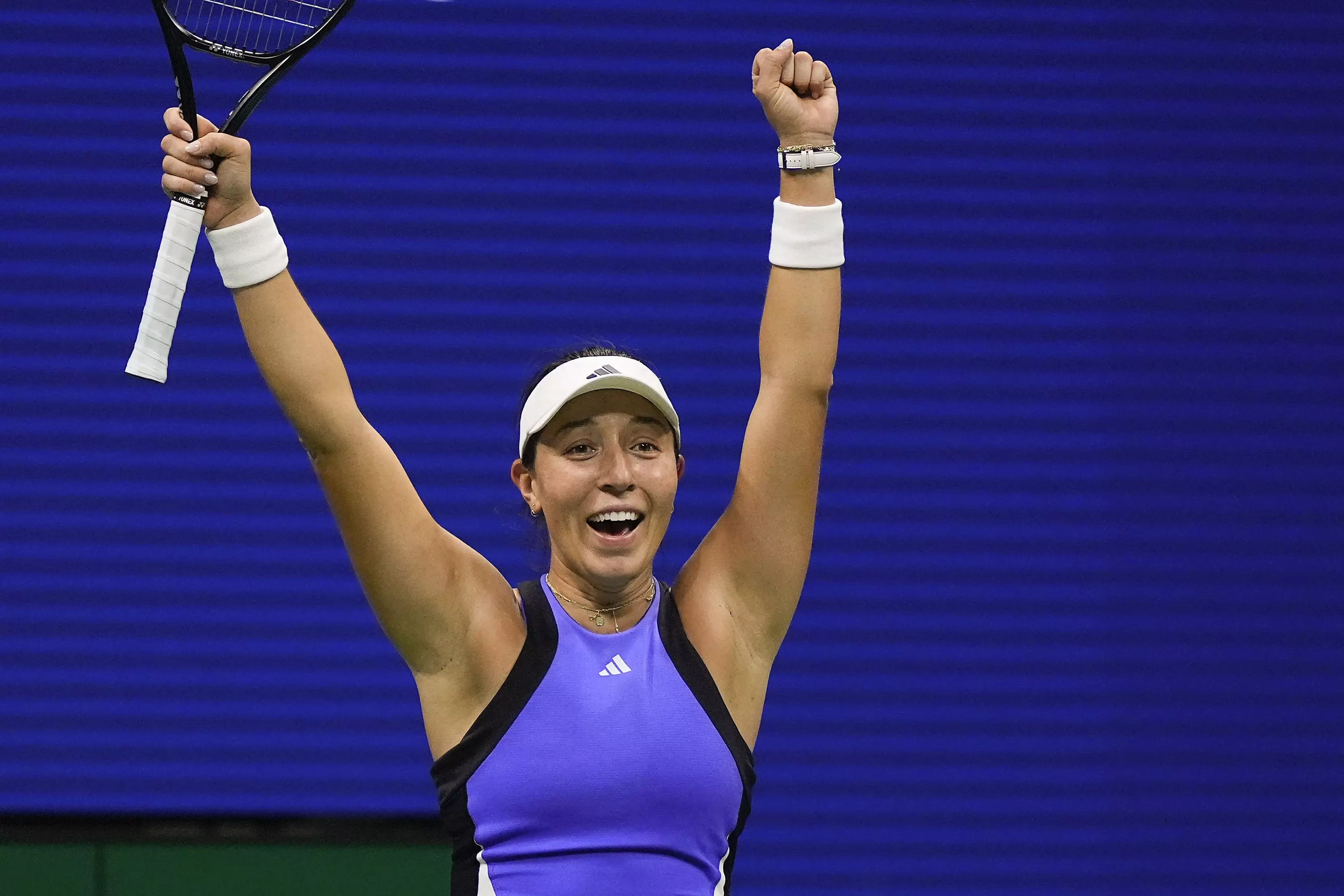 US Open: Jessica Pegula reaches her first Grand Slam final at age 30 and will play Aryna Sabalenka