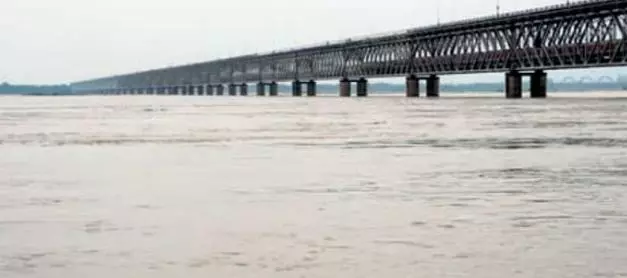 Godavari Water Level Decreases at Cotton Barrage