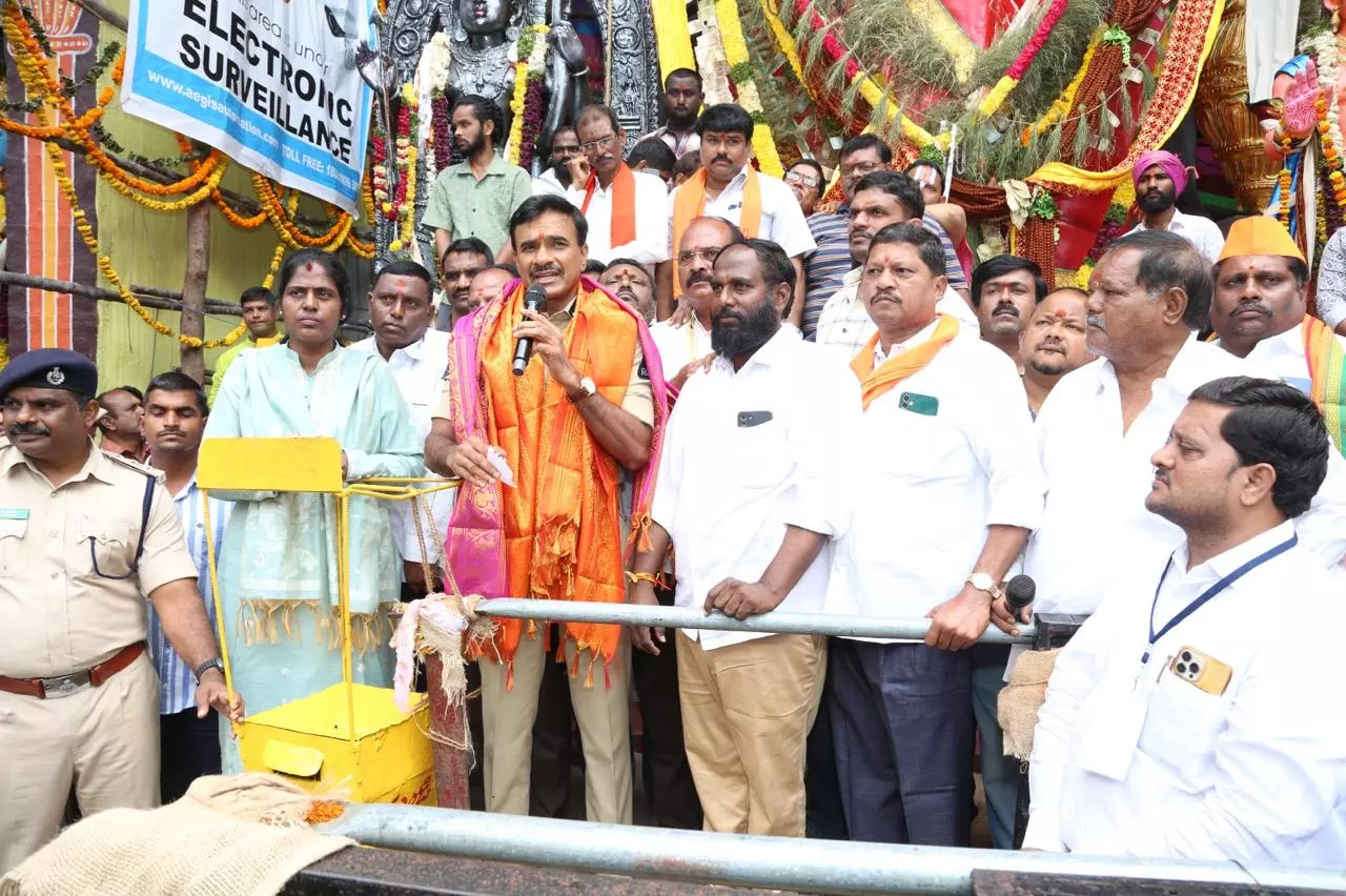 Anand reviews Ganesh procession security arrangements in Hyderabad