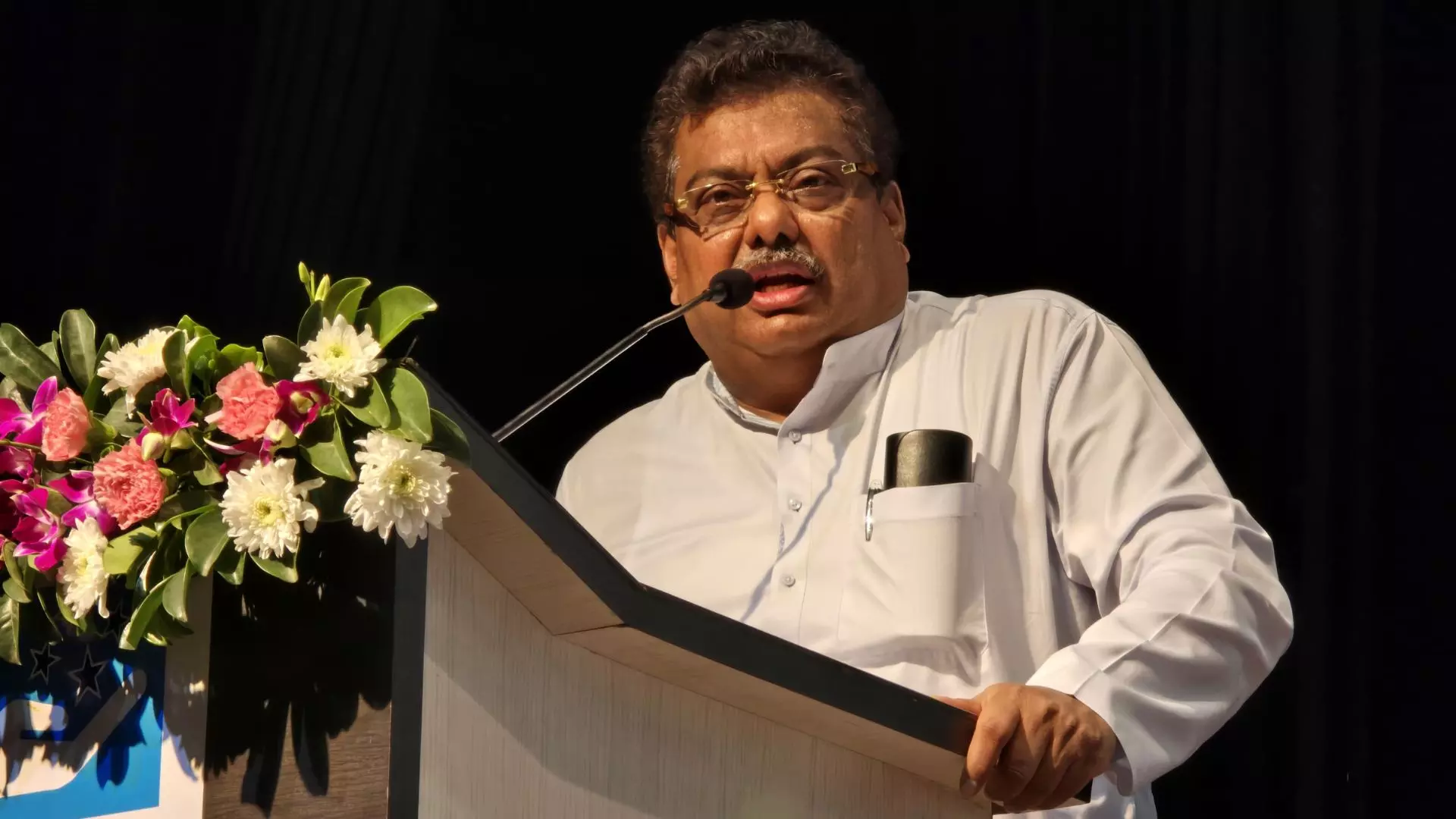 Minister Patil pushes for key Karnataka railway projects