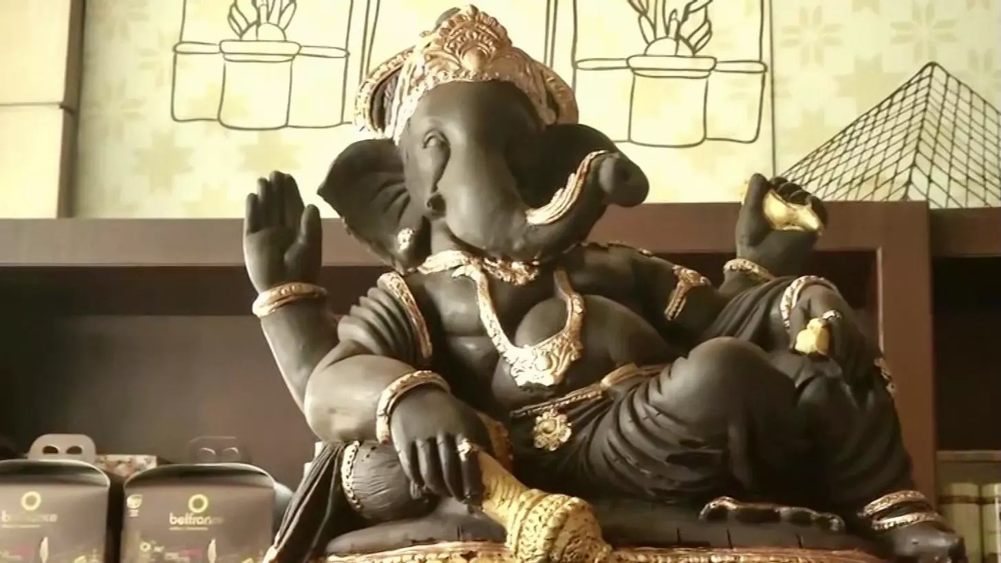 Chocolate Ganesha Idol Melts Hearts