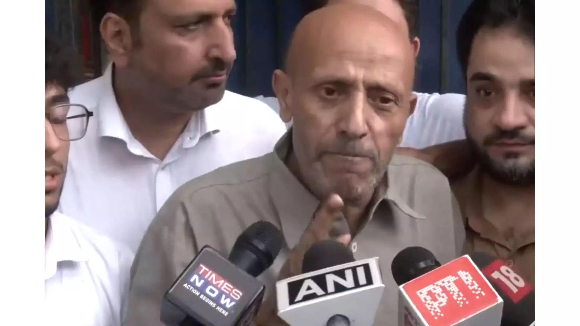 Engineer Rashid vows to fight PM’s Naya Kashmir