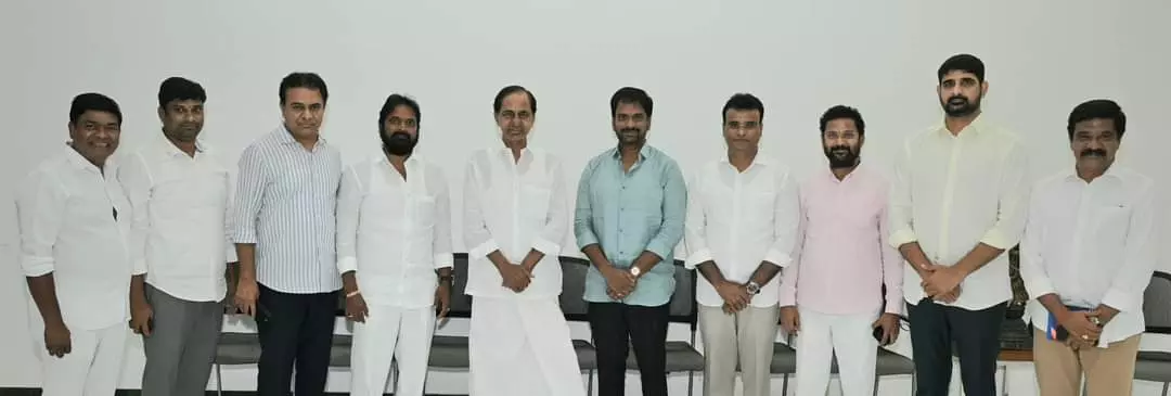 BRS leaders meet KCR