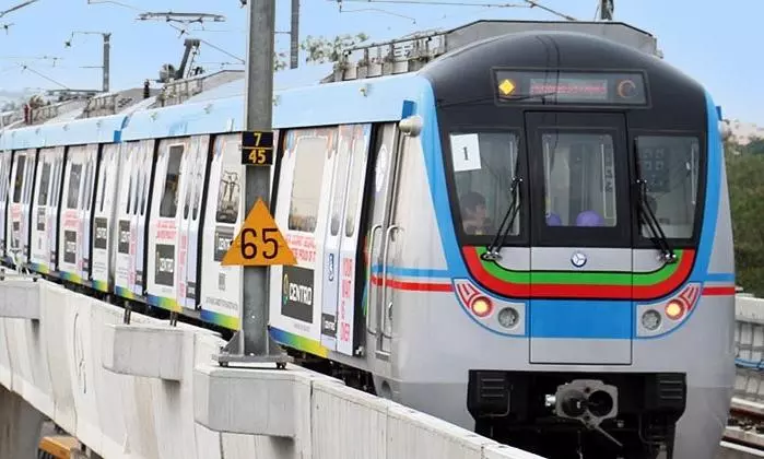 Hyderabad Metro to Operate Trains Until 1 AM for Immersion Crowd