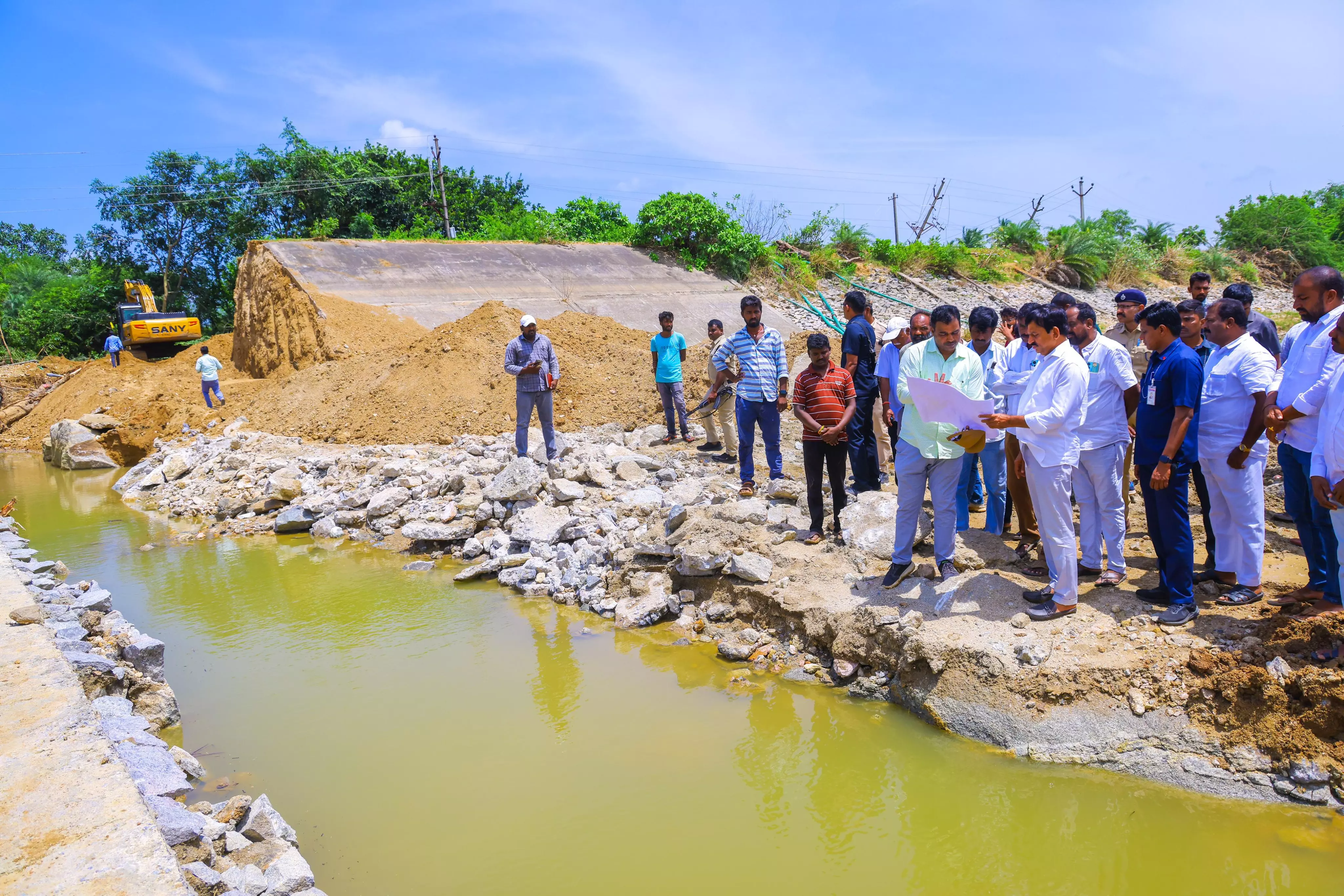 Revenue min instructs officials to finish canal repair at earliest