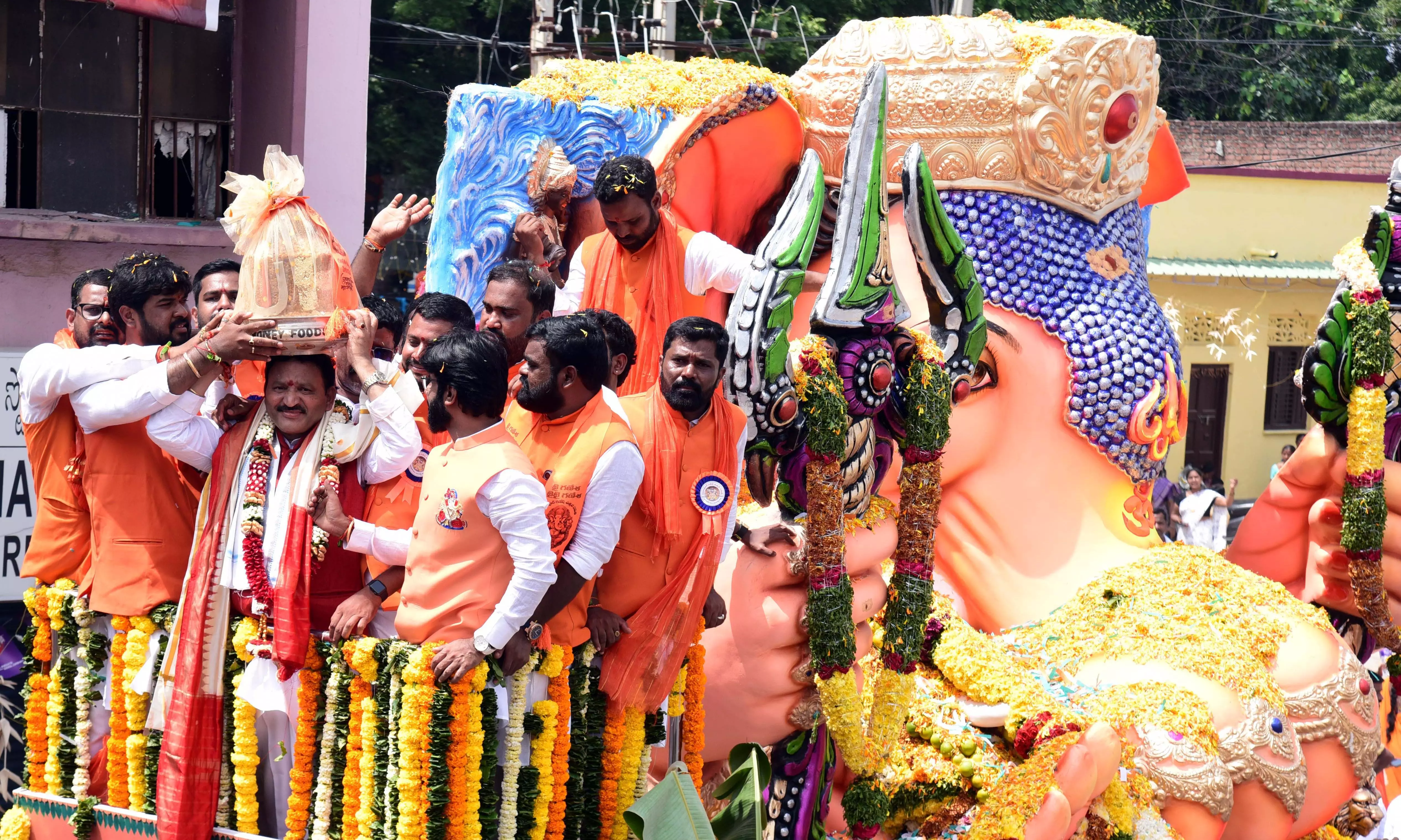 Balapur Ganesh Laddu Auctioned For Rs 30 Lakh