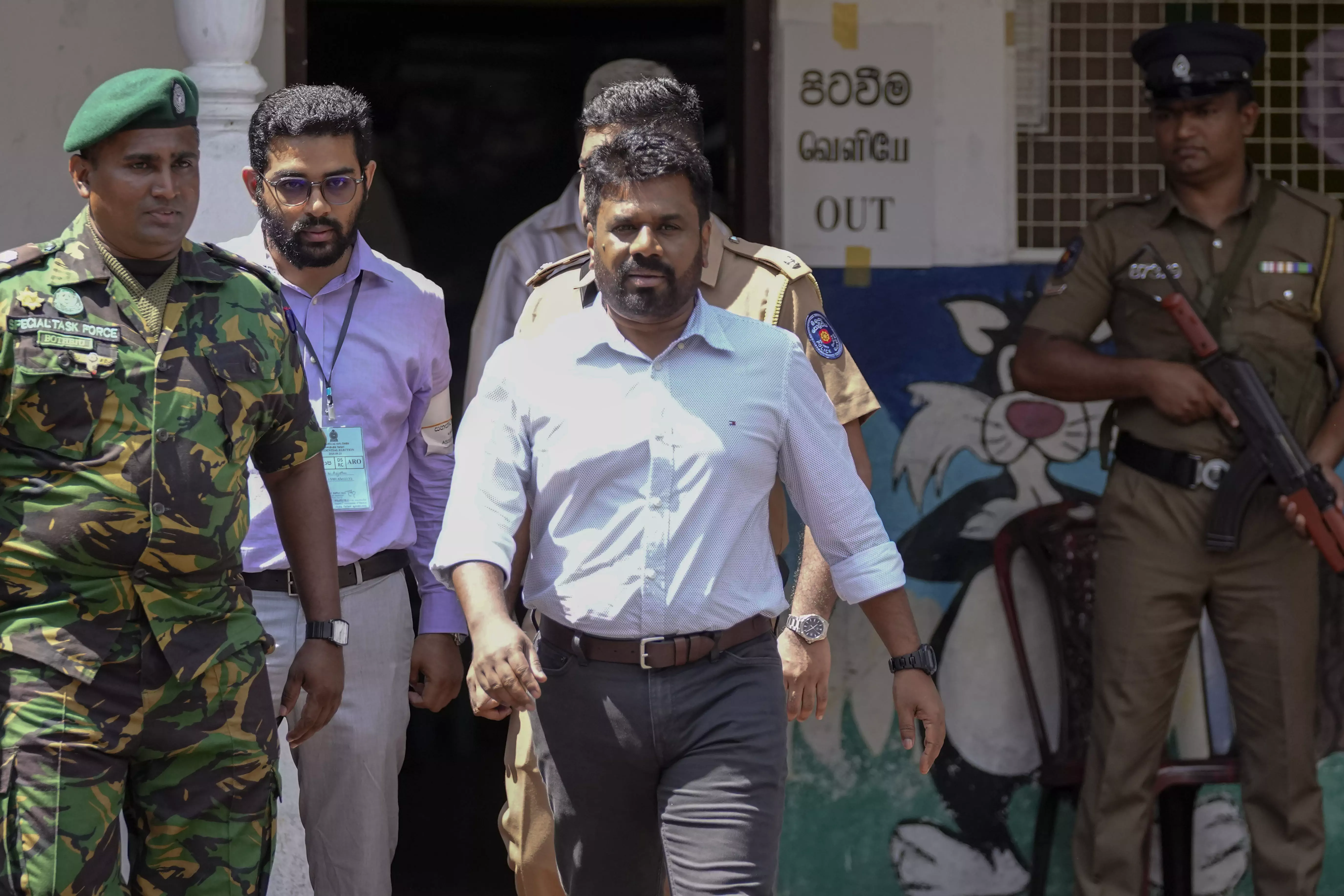 Anura Kumara Dissanayake leads Sri Lankas presidential vote