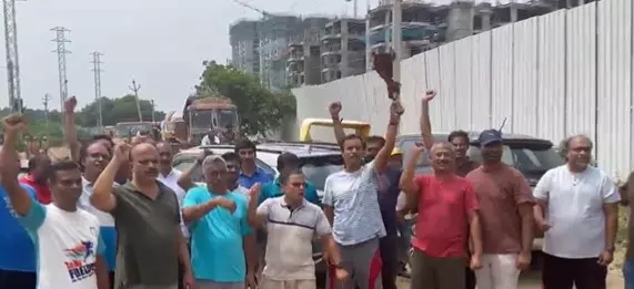 Osmannagar Residents Protest Delays in Road Construction