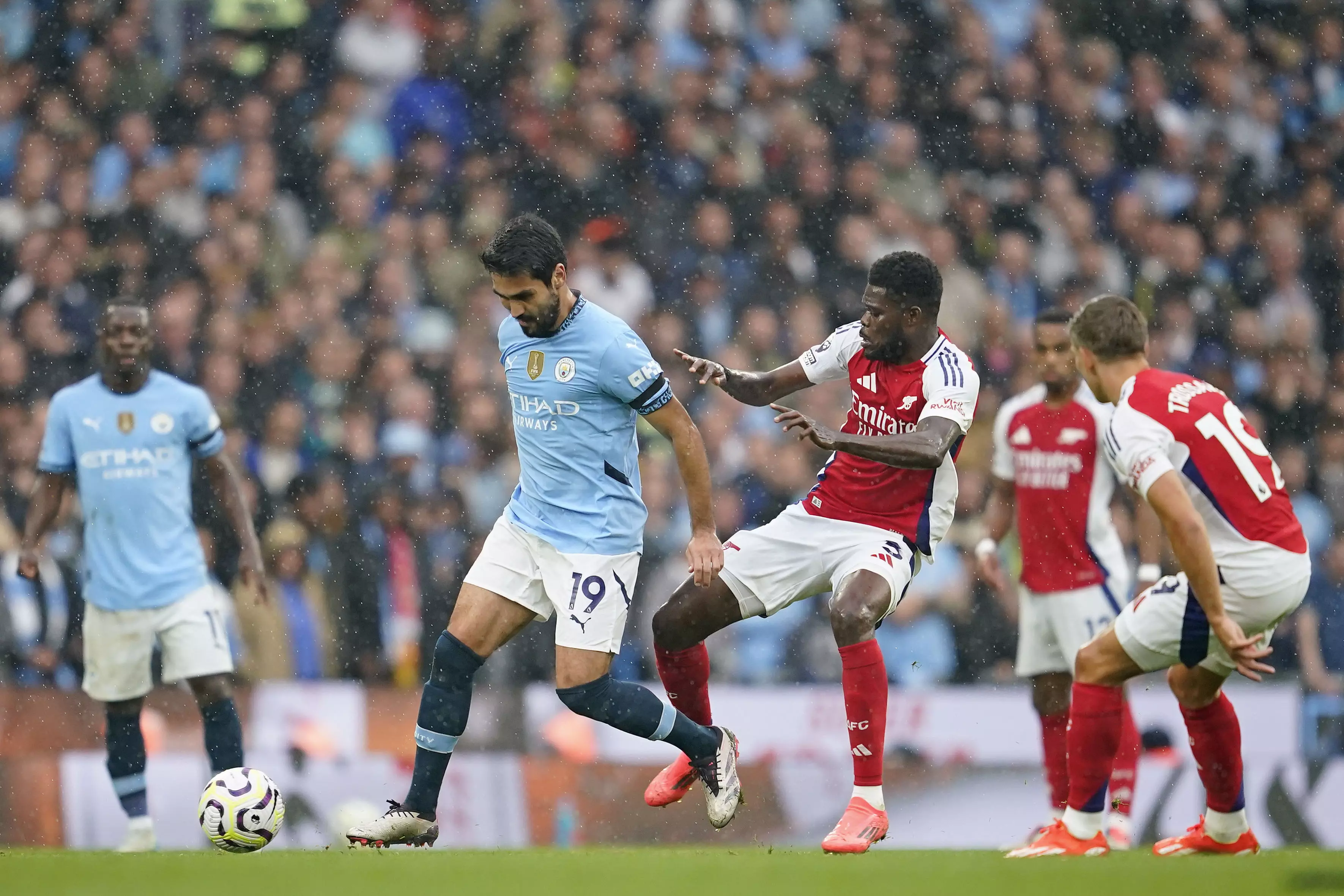 Premier League: Manchester City, Arsenal look ready to go the distance again after 2-2 draw