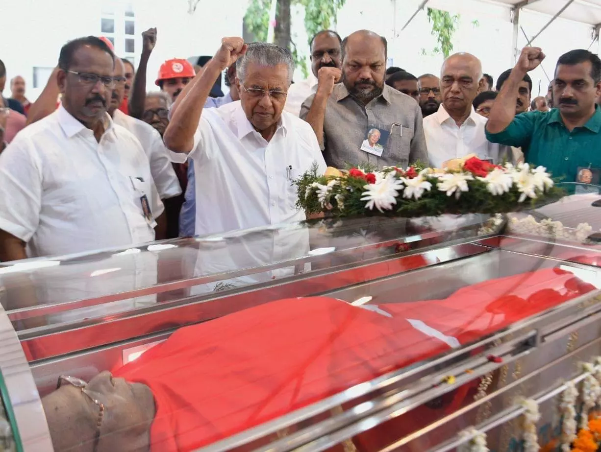 Controversy over handing over veteran CPM leader’s body to medical college