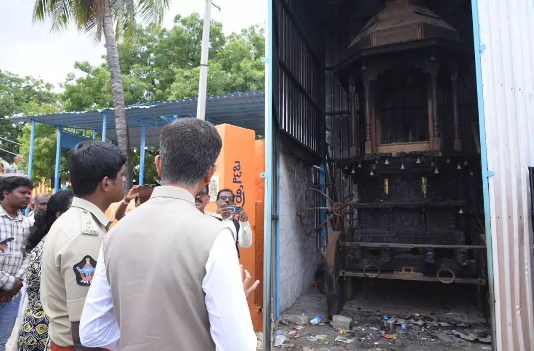 Miscreants Set Fire to Chariot at Lord Sri Rama’s Temple