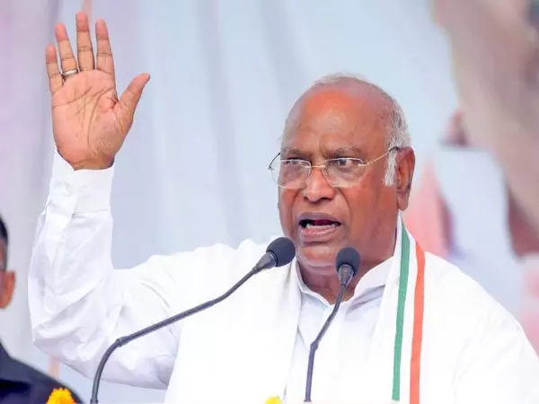 Vote for optimistic change: Kharge to J-Okay voters