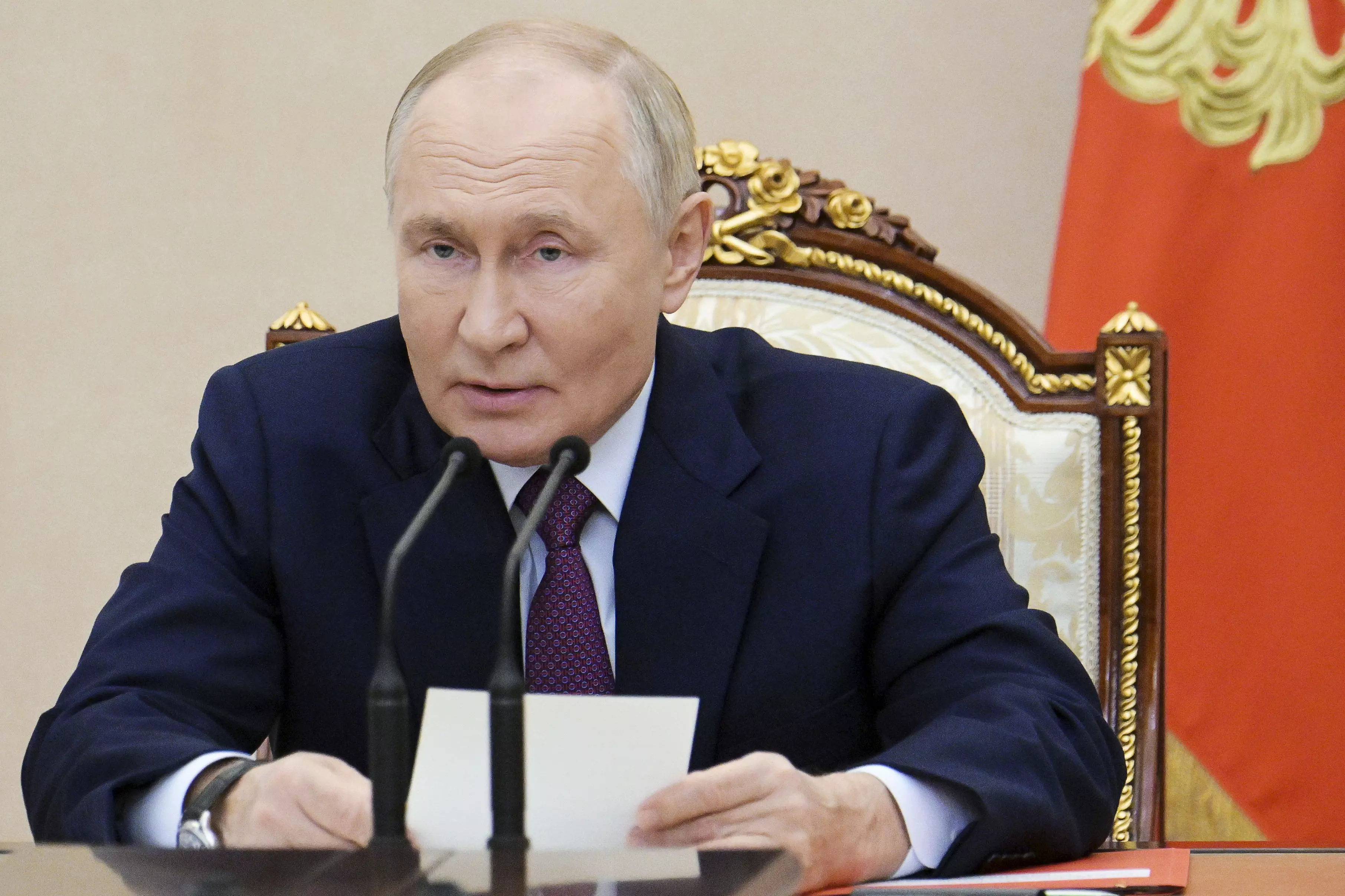 Putin issues nuclear warning to West over Ukraine