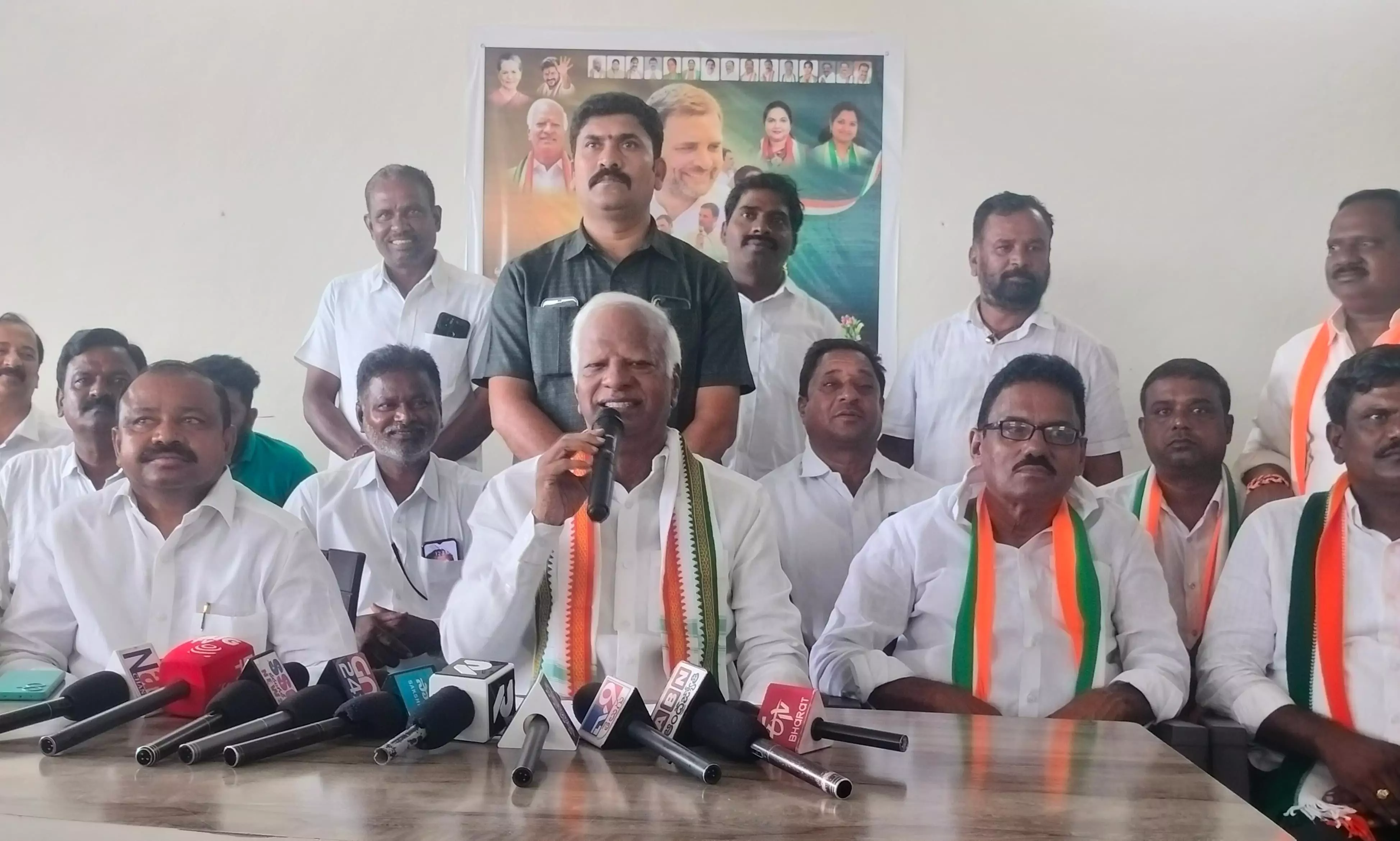 BRS Will Lose Deposits in By-Election: Kadiam Srihari