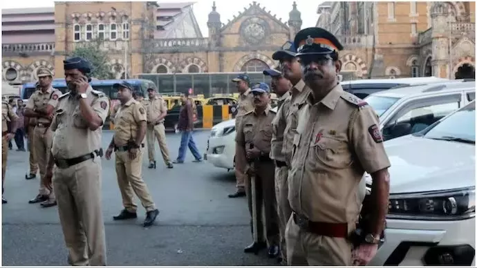 Mumbai on alert after security agencies flag terror threat