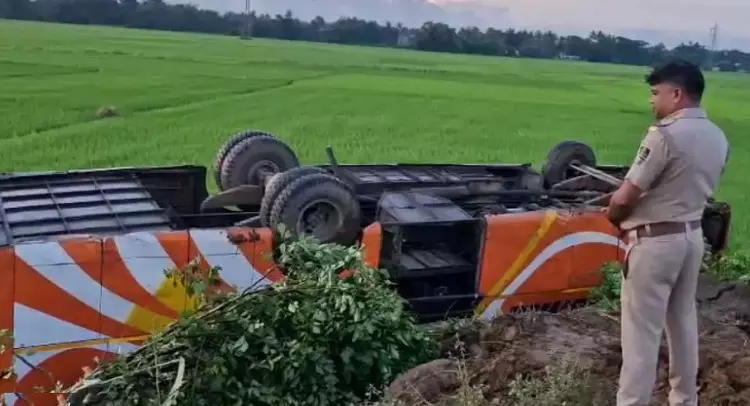 4 UP tourists killed as bus overturns in Odishas Balasore district, 22 injured