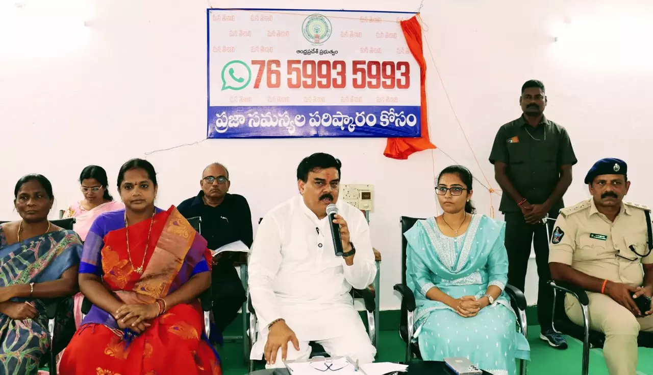 Minister starts Mana Tenali WhatsApp group to address civic issues