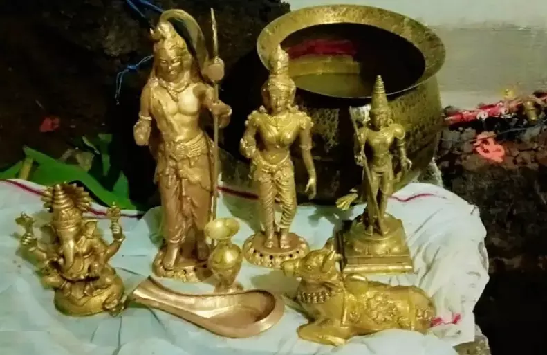 Antique Idols Unearthed During Excavation at Bhadrak Priest’s Home