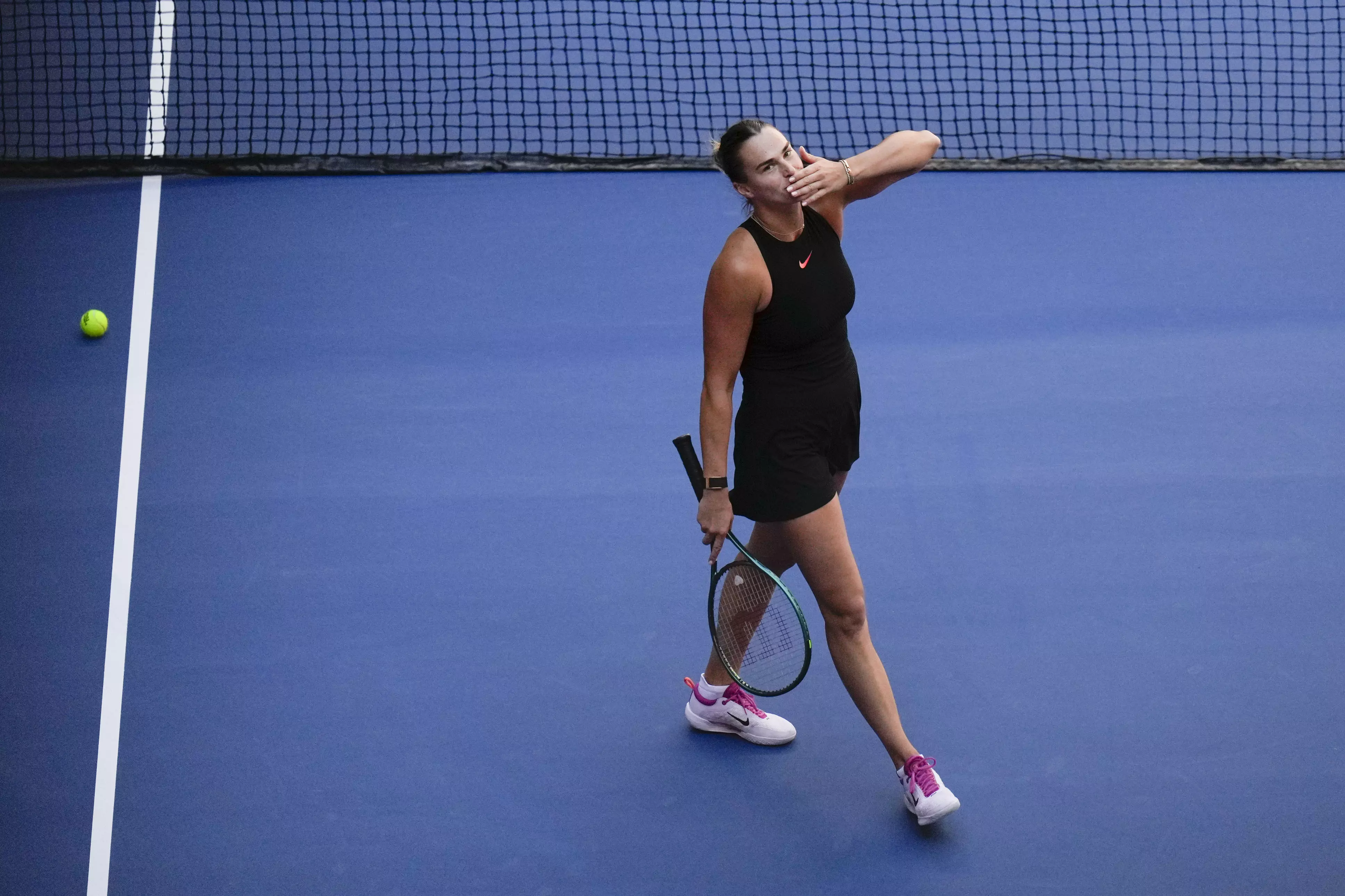 China Open: Sabalenka wins 15th match in a row to reach quarters