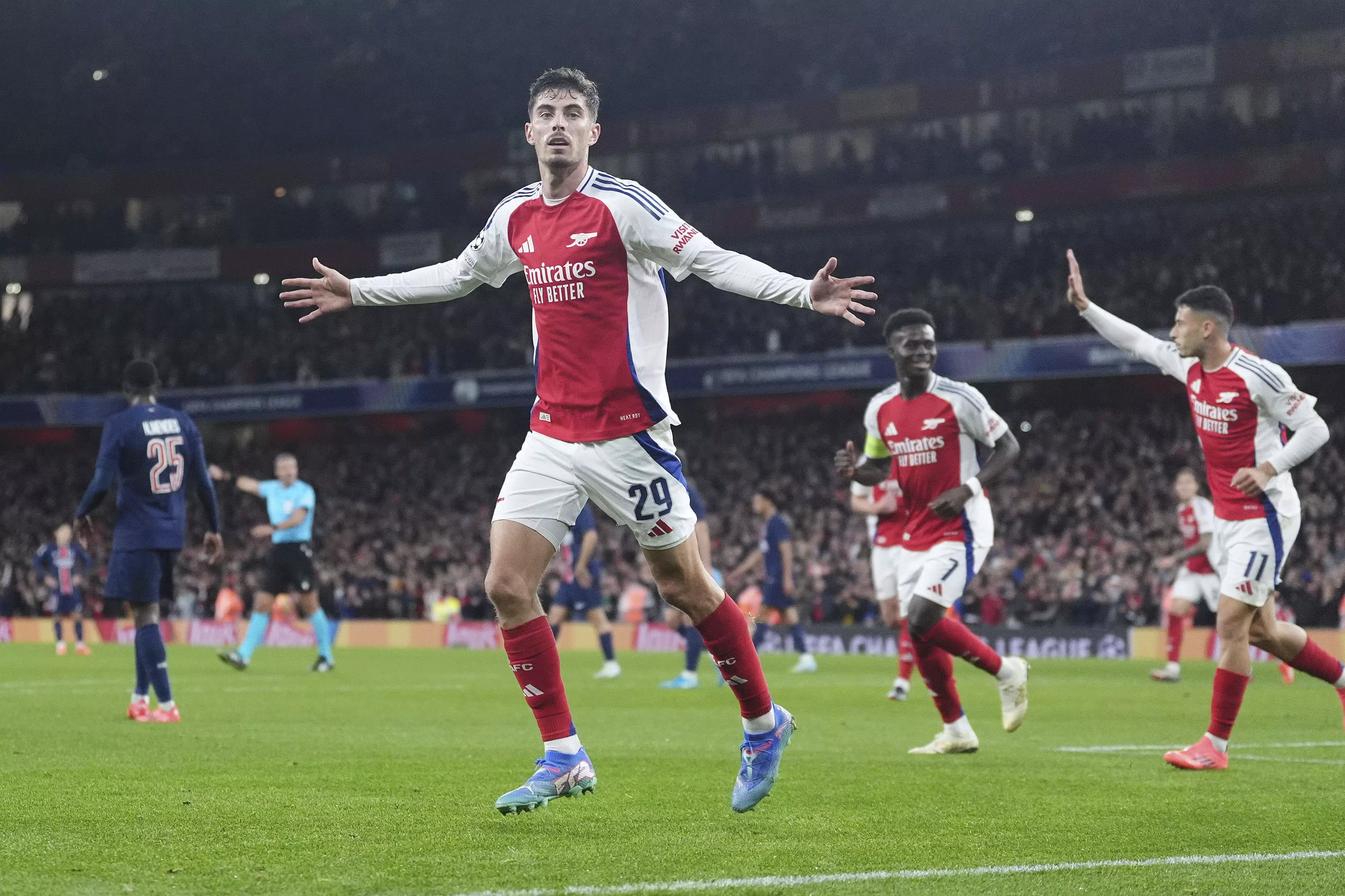 Champions League: Havertz and Saka star as Arsenal sink PSG