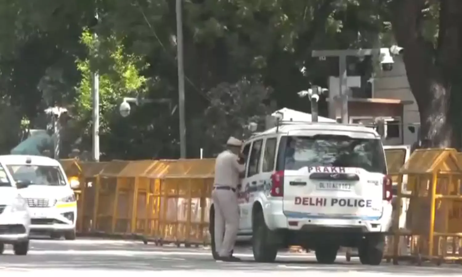 Delhi Police beefs up security around Israel Embassy