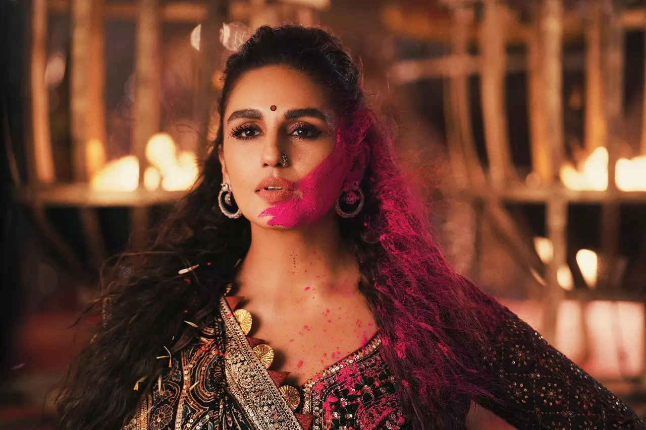 Huma Qureshi Wraps up Gulabi