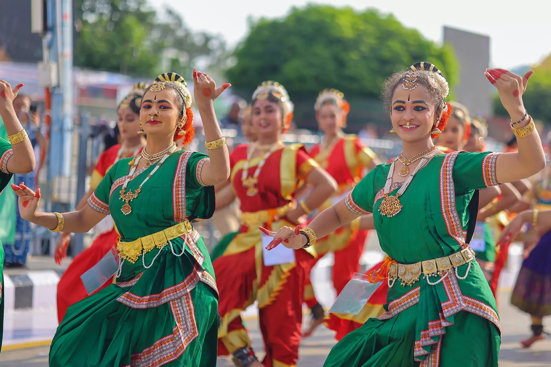 Cultural performances dazzle pilgrims at Srivari Brahmotsavam