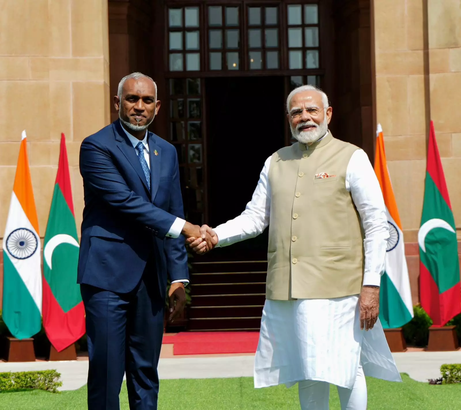 PM Modi holds bilateral talks with Maldives President, focus on strengthening ties