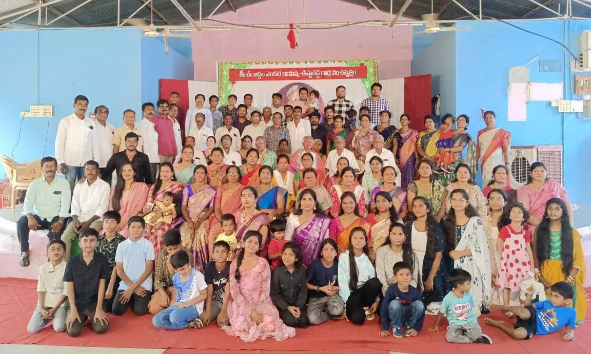 Kin of 5 Generations Meet, Share Happy Moments