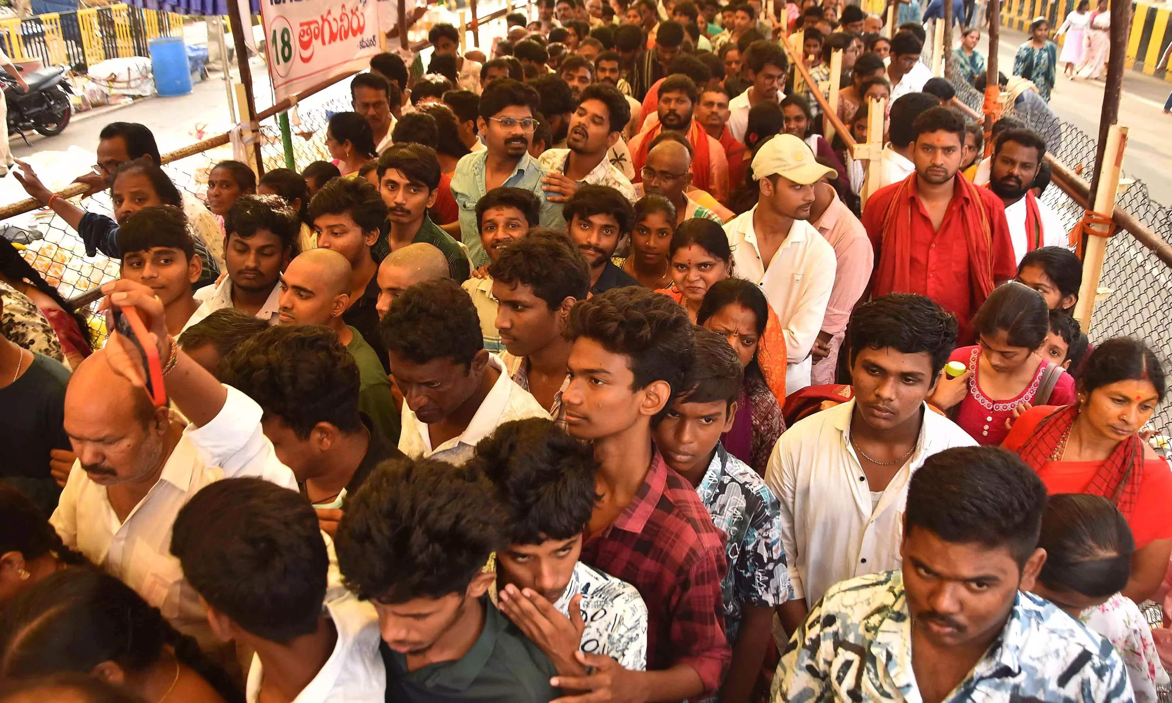 About Two Lakh Devotees Visit Durga Temple on Moola Nakshatram