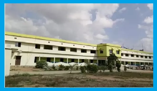 Drunk on Duty, Odisha Headmaster Faces Action After Video Goes Viral