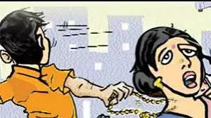 Nizamabad:Daylight Gold Chain Snatching Shocks Locals