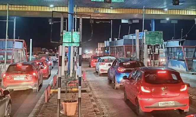 No Respite from Traffic Chaos at Toll Plazas and Highways