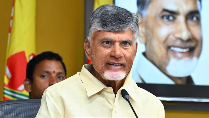 CM Naidu lauds police for recovering woman’s stolen scooter